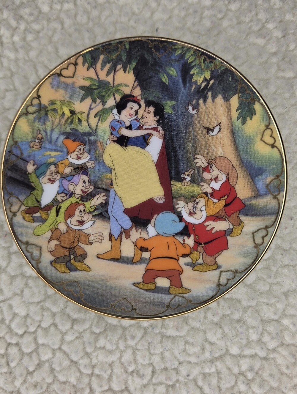 Disney Snow White & Seven Dwarfs Decorative Plate - Disney Bradford Exchange